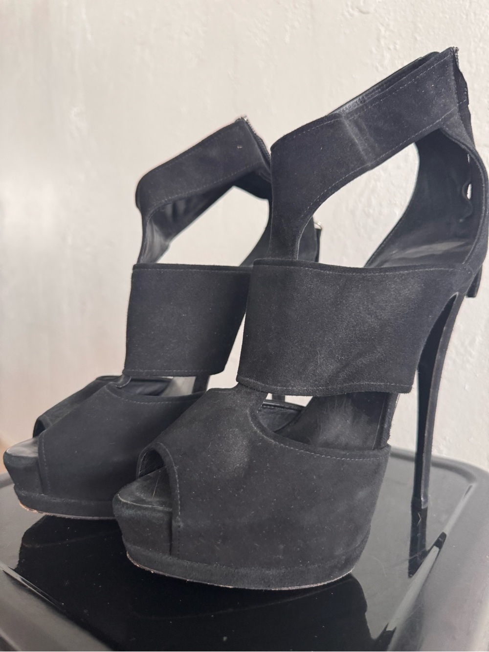 Giuseppe Zanotti Black Suede Cutout Platform Peep-Toes